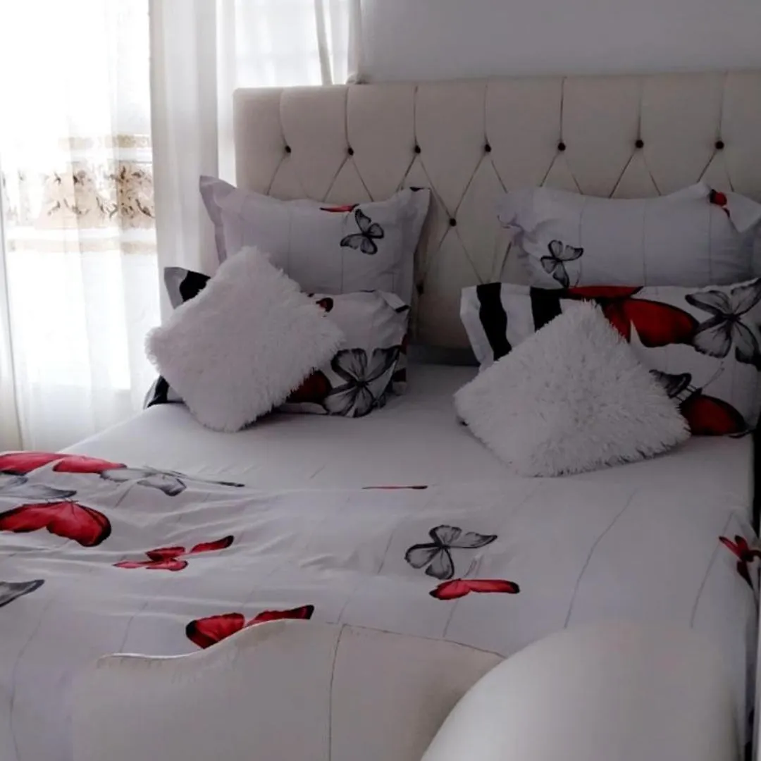 Hussein Accommodation Cape Town 0*,  South Africa